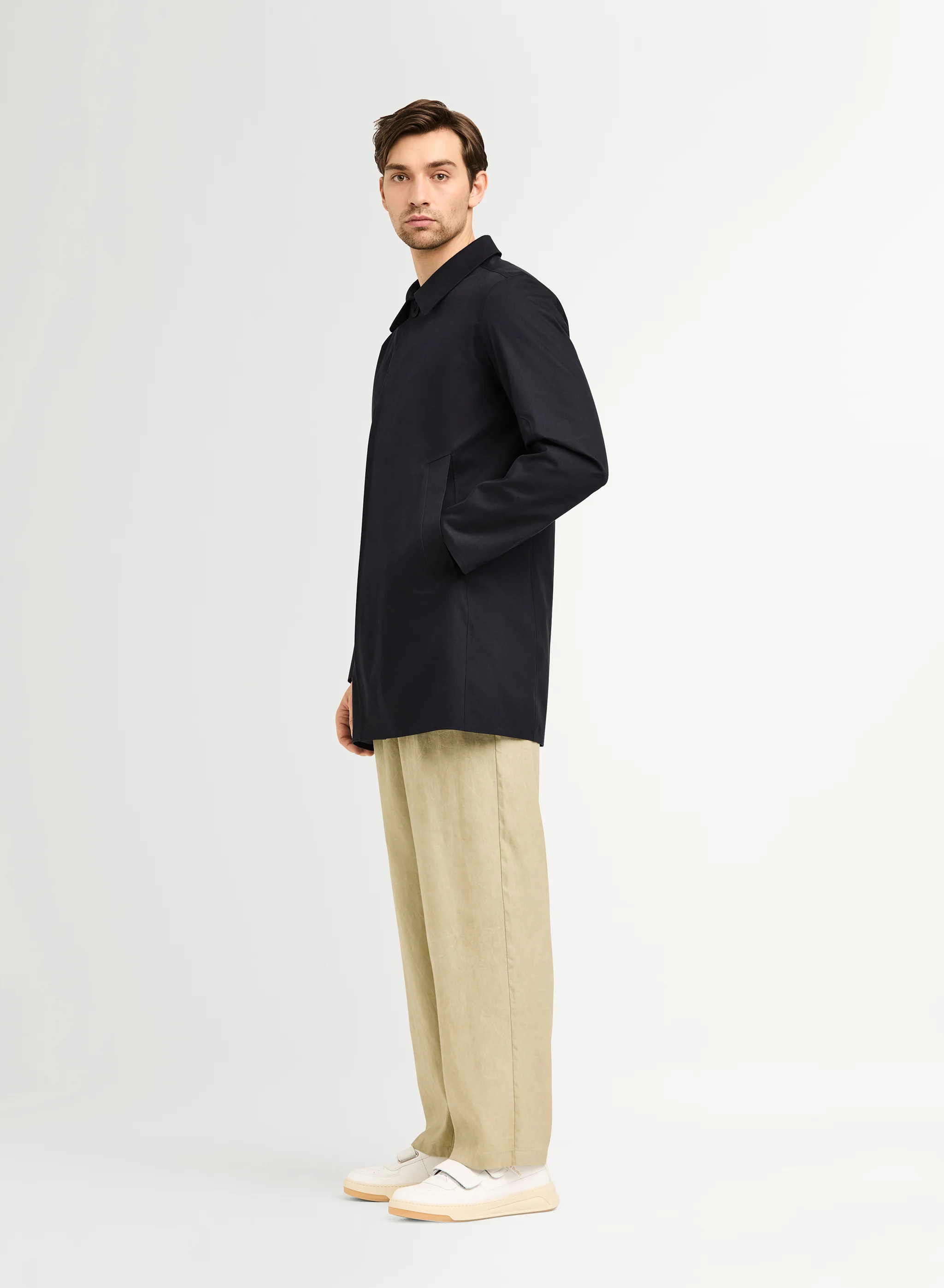 COACH - Image 15