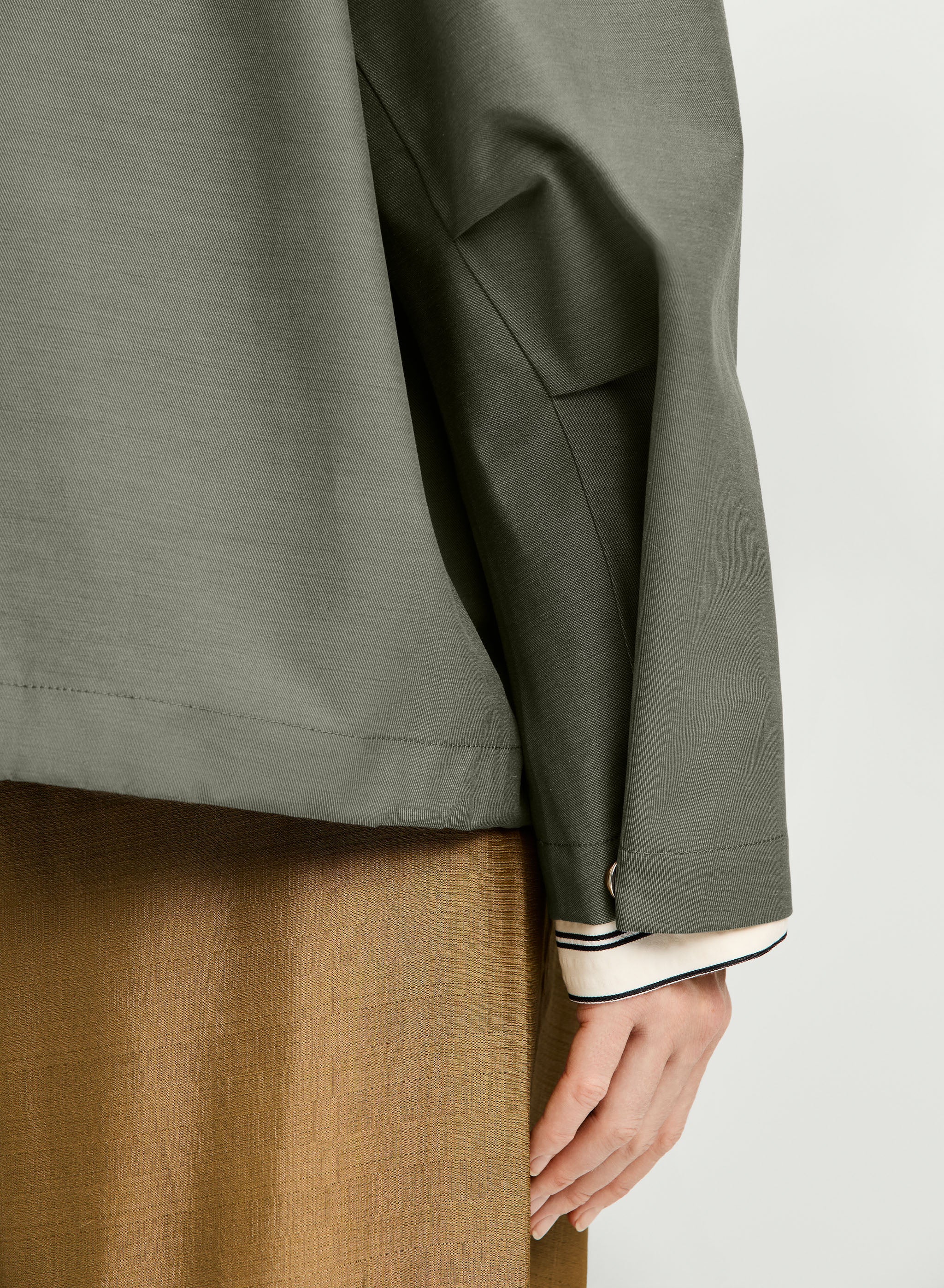 ELLE - Image 5