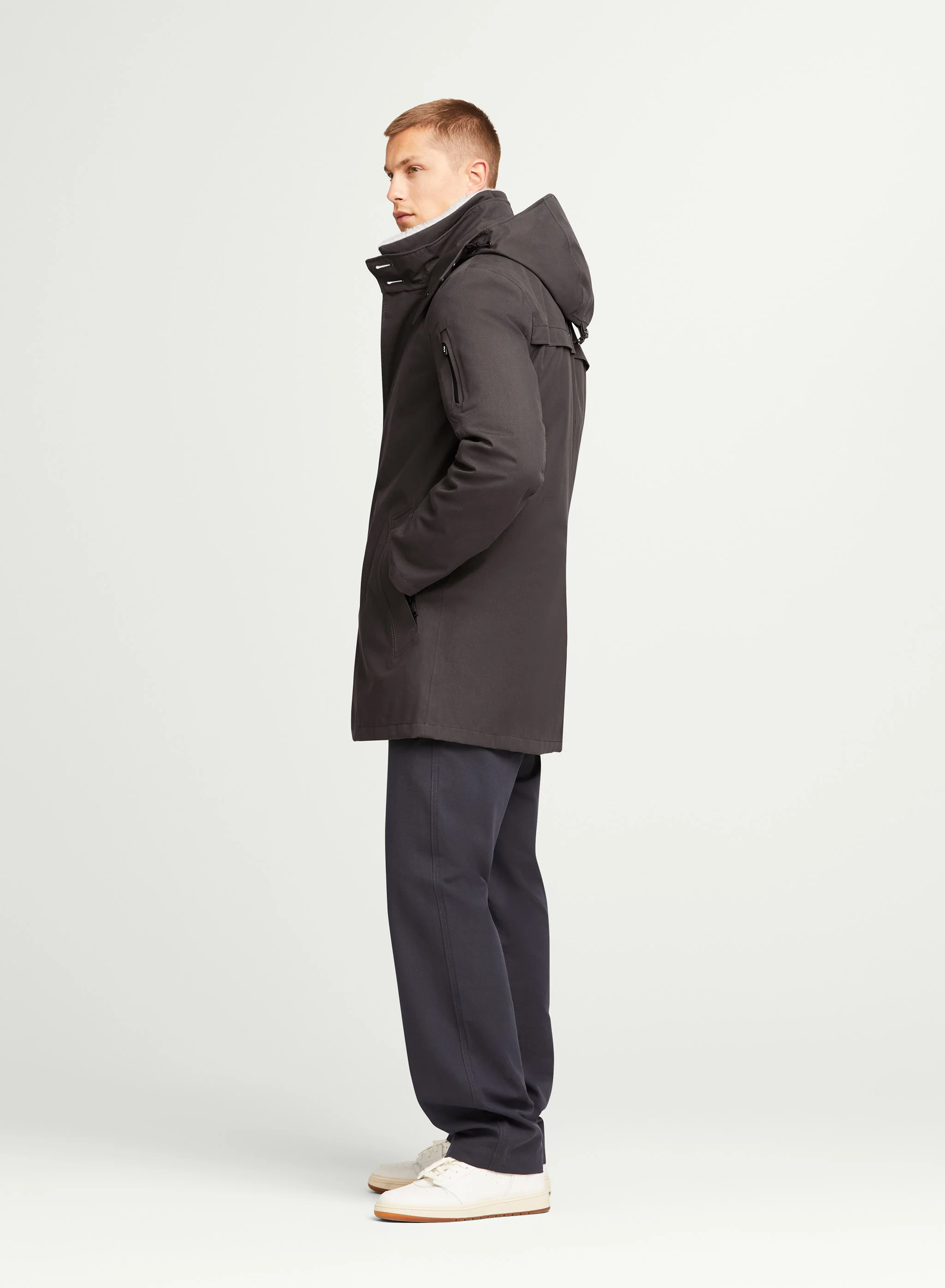 MAGNUM - Image 3