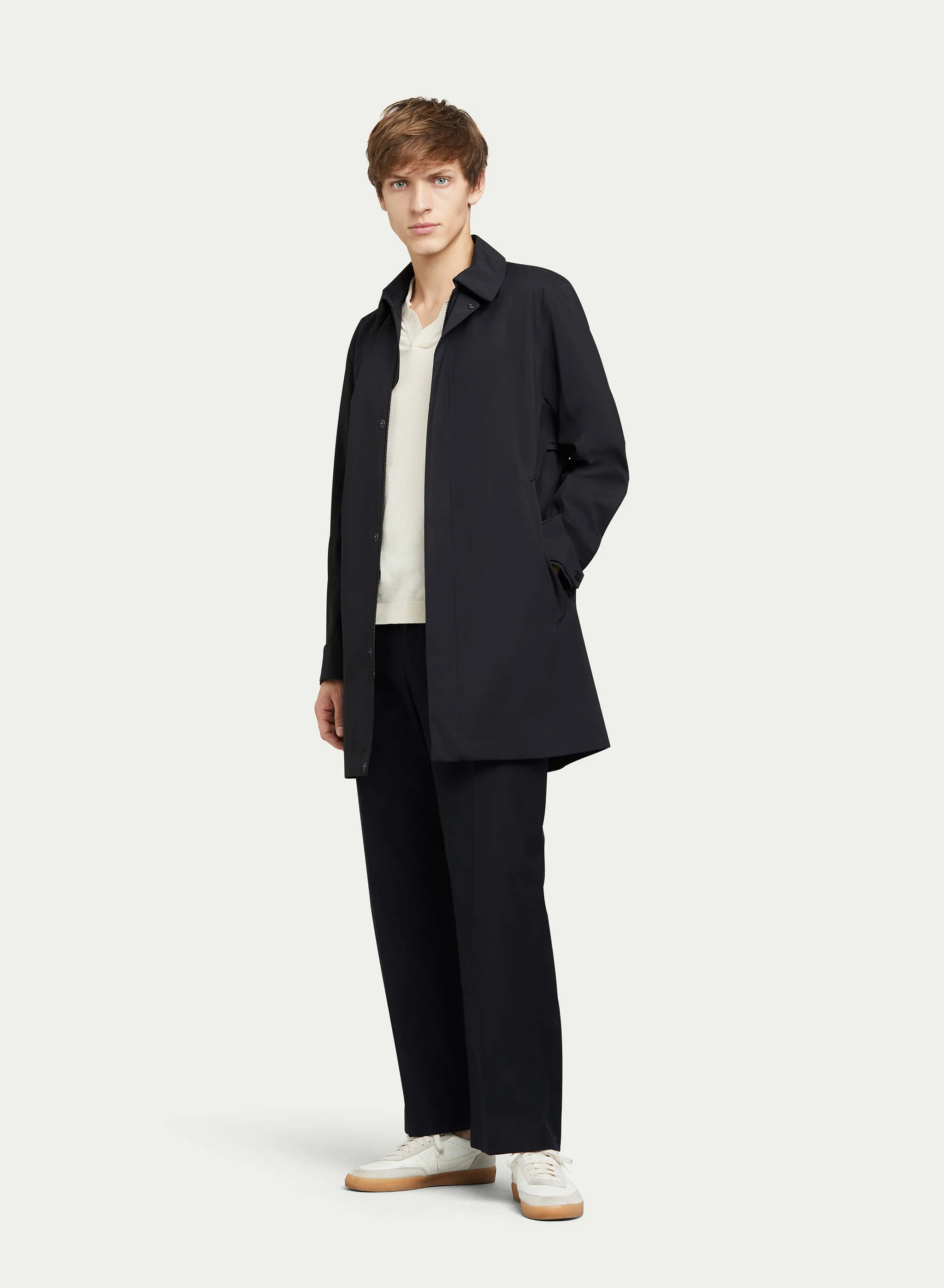 VENTURE - Image 3