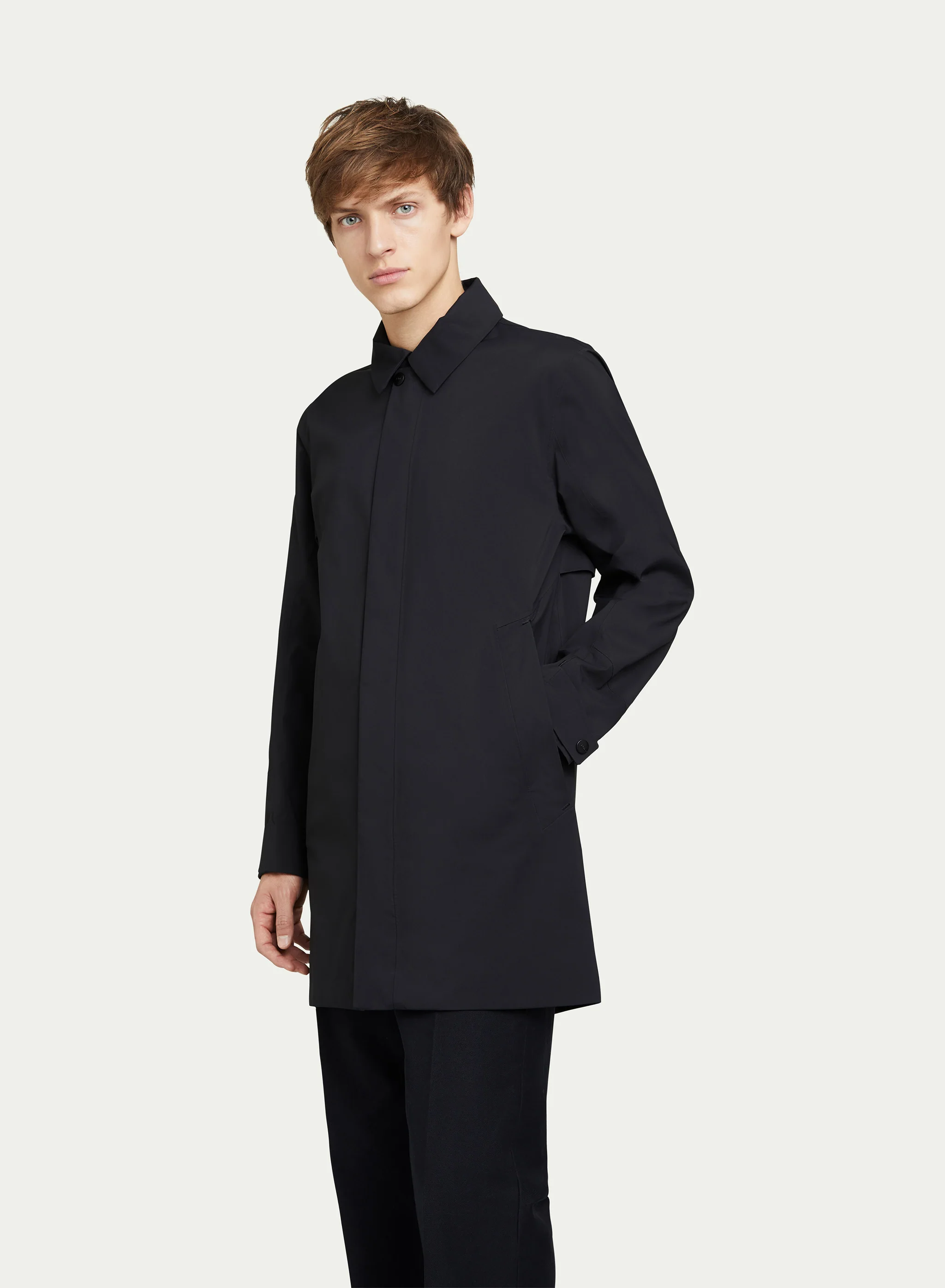 VENTURE - Image 4
